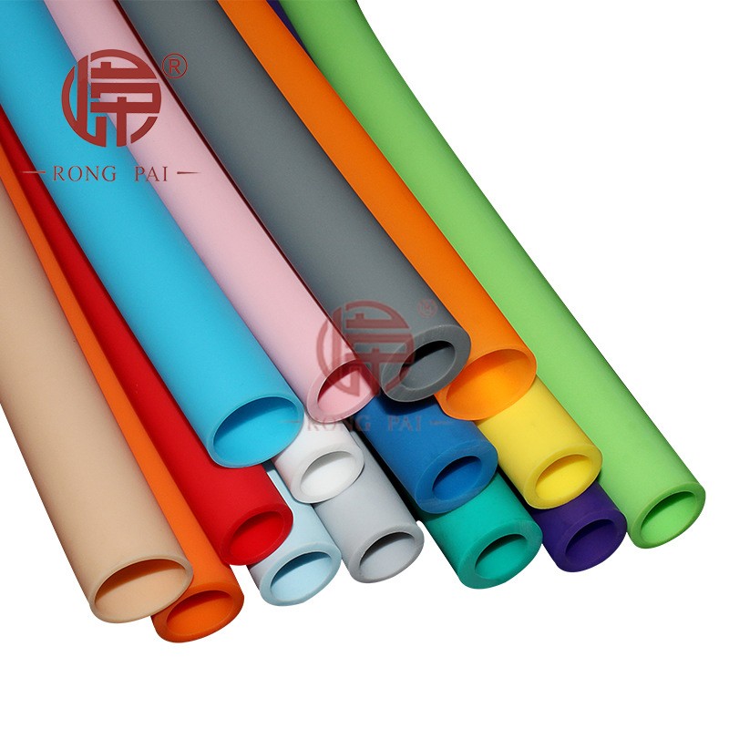 黑色硅膠管和透明硅膠管的區(qū)別在哪？-常州嶸牌橡塑制品有限公司