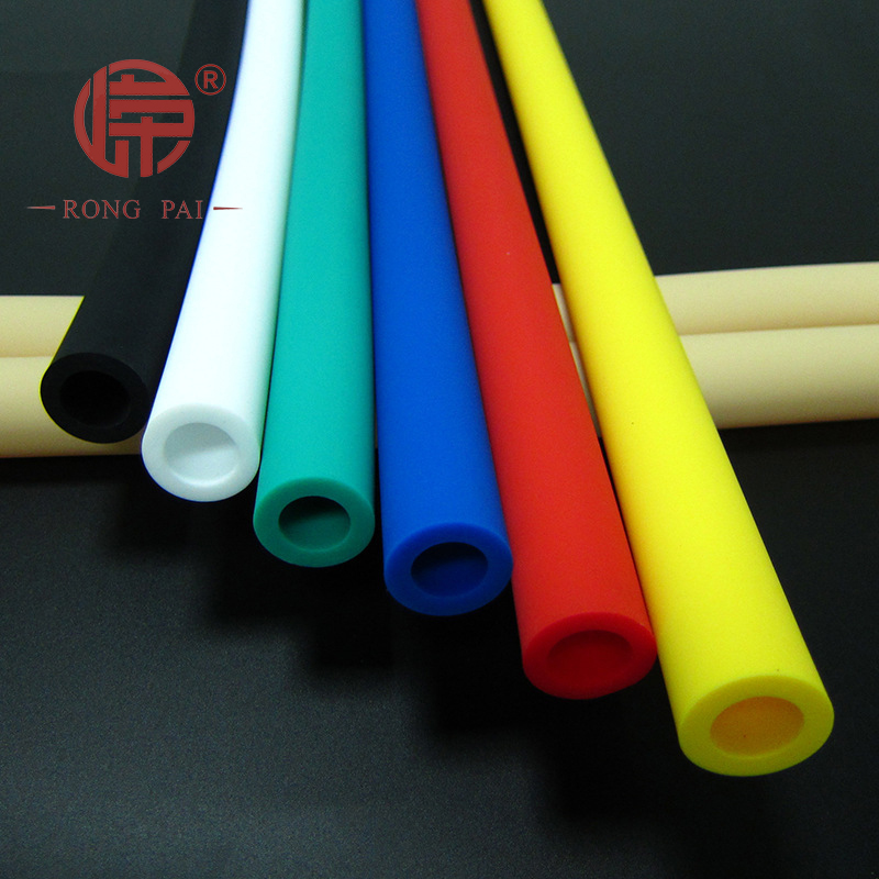 設(shè)備摩擦導(dǎo)致軟管常破？嶸牌硅膠管外覆耐磨層，壽命提升3倍！